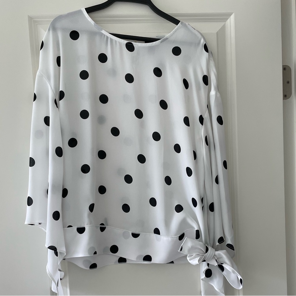 Worthington polka dot blouse